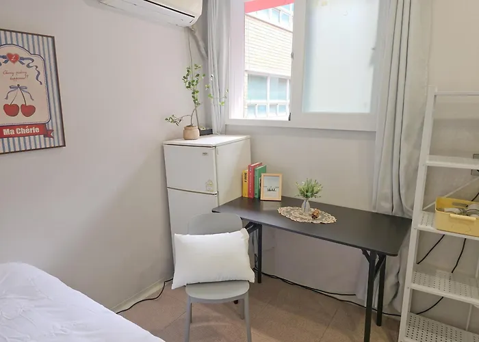 Hotel a capsule Seoul Stay *